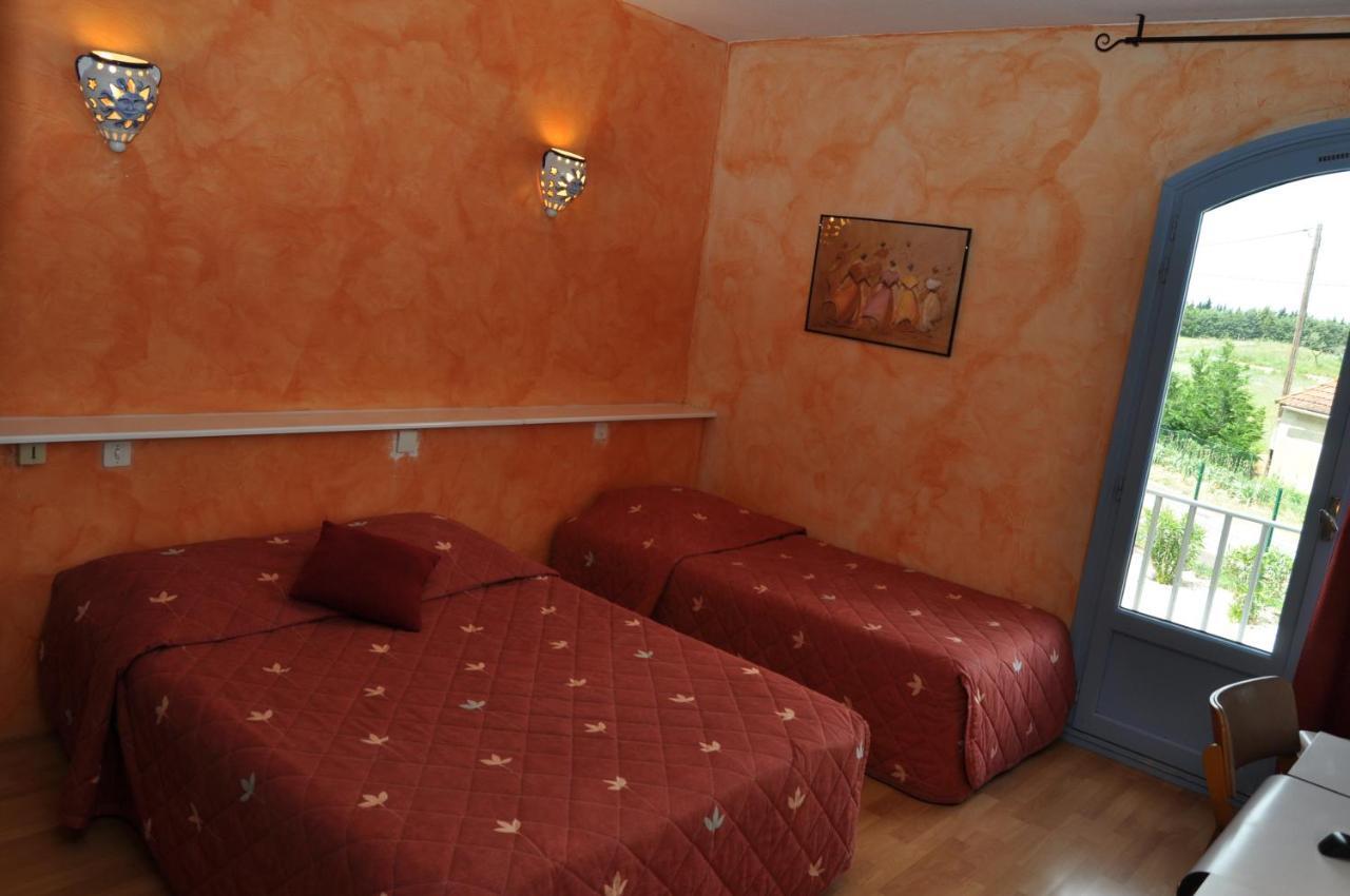 Les Mimosas Hotel Lunel  Room photo
